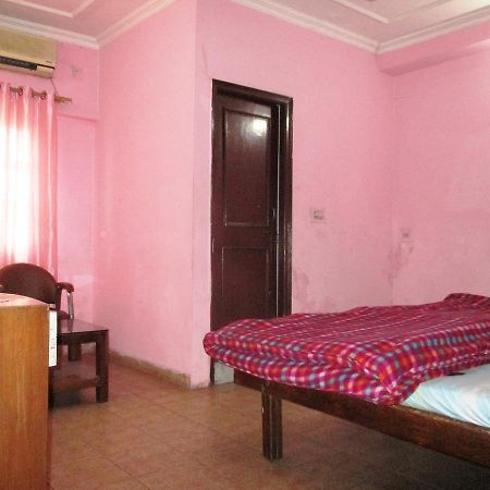Hotel Shiv Palace Дехрадун Екстериор снимка