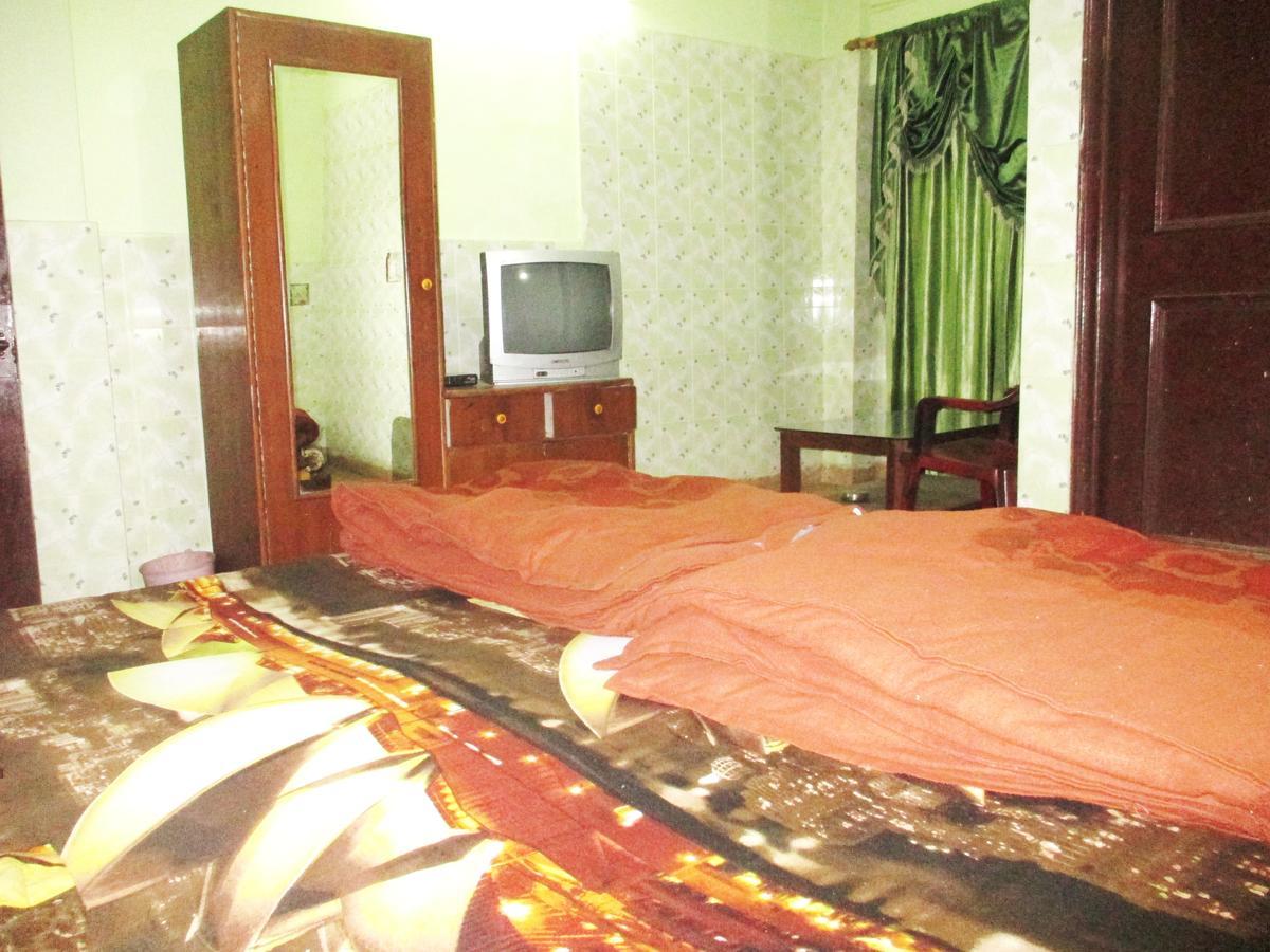 Hotel Shiv Palace Дехрадун Екстериор снимка